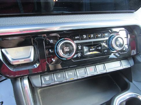 Certified 2024 GMC Sierra 2500 Denali w/ Denali Reserve Package AWD/4WD image 25