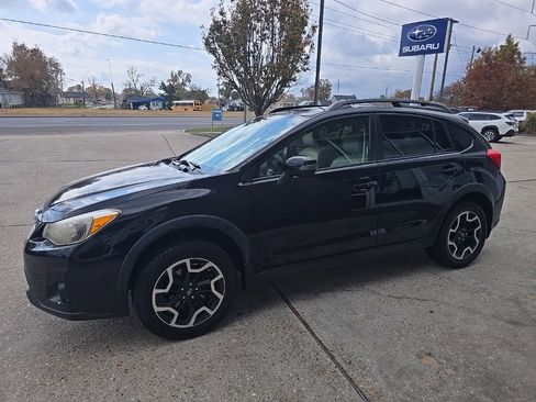 Used 2017 Subaru Crosstrek 2.0i Limited w/ Popular Package #2 image 4