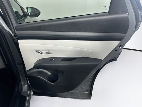 Used 2025 Hyundai Tucson SEL FWD image 29