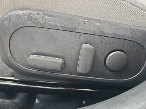 Used 2025 Hyundai Kona SEL FWD image 14