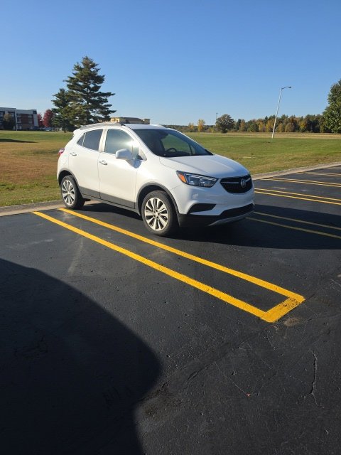 Used 2020 Buick Encore Preferred AWD/4WD image 1