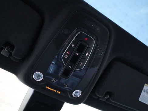 Used 2018 Audi Q7 3.0T Prestige image 34