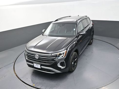 New 2026 Volkswagen Atlas Peak Edition AWD/4WD image 15