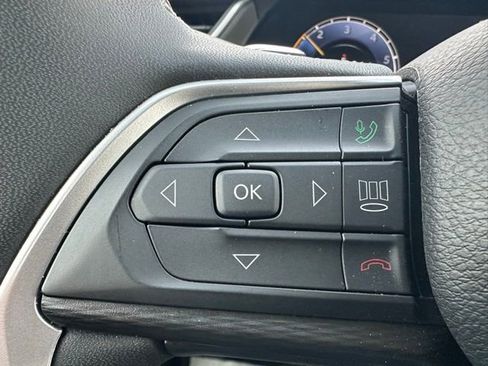 Used 2024 Jeep Grand Cherokee L Laredo image 33