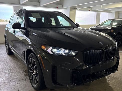 Used 2024 BMW X5 xDrive50e w/ M Sport Package image 3