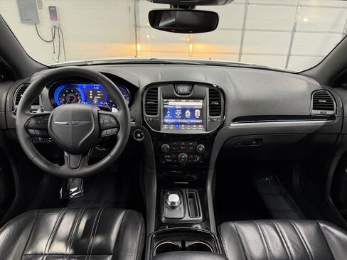 Used 2023 Chrysler 300 S image 12