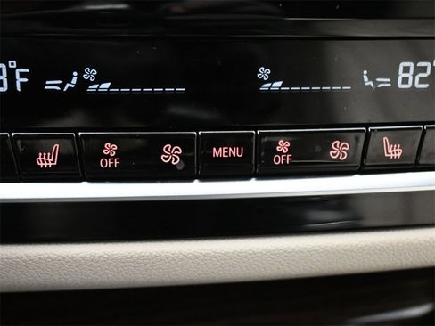 Used 2021 BMW 530i 530i w/ Premium Package image 15