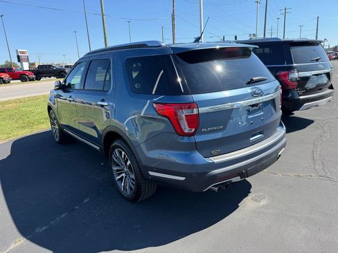 Used 2018 Ford Explorer Platinum AWD/4WD image 4