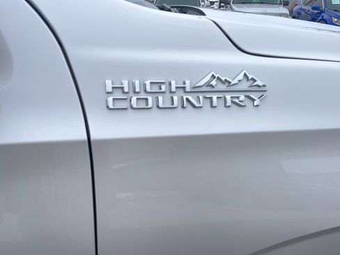 Used 2021 Chevrolet Tahoe High Country image 34