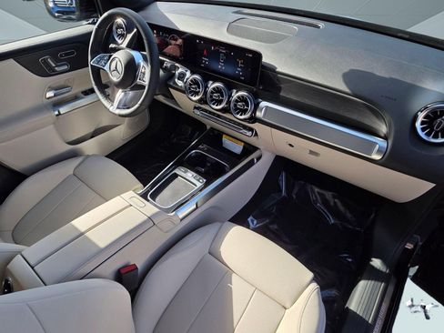 Certified 2026 Mercedes-Benz GLB 250 4MATIC image 22