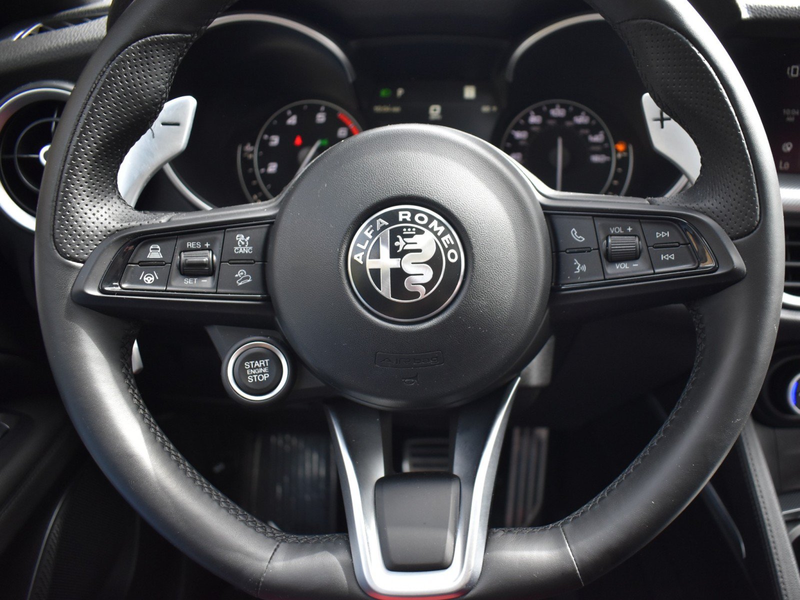 Used 2022 Alfa Romeo Stelvio Veloce AWD/4WD image 13