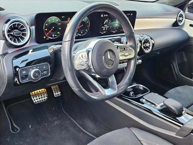 Used 2023 Mercedes-Benz CLA 250 image 10