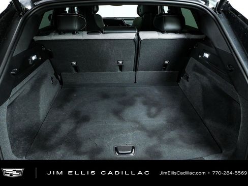 Certified 2024 Cadillac Lyriq Tech RWD image 31