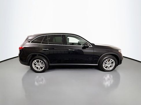 Used 2025 Mercedes-Benz GLC 300 image 8