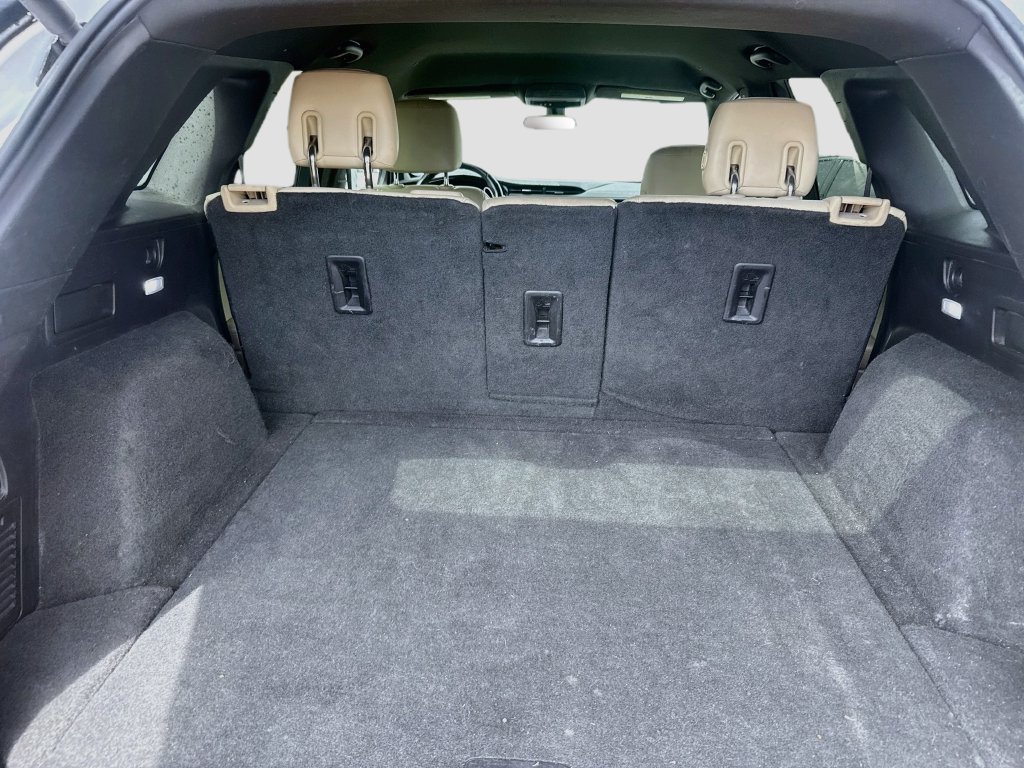 Used 2019 Cadillac XT5 FWD image 26