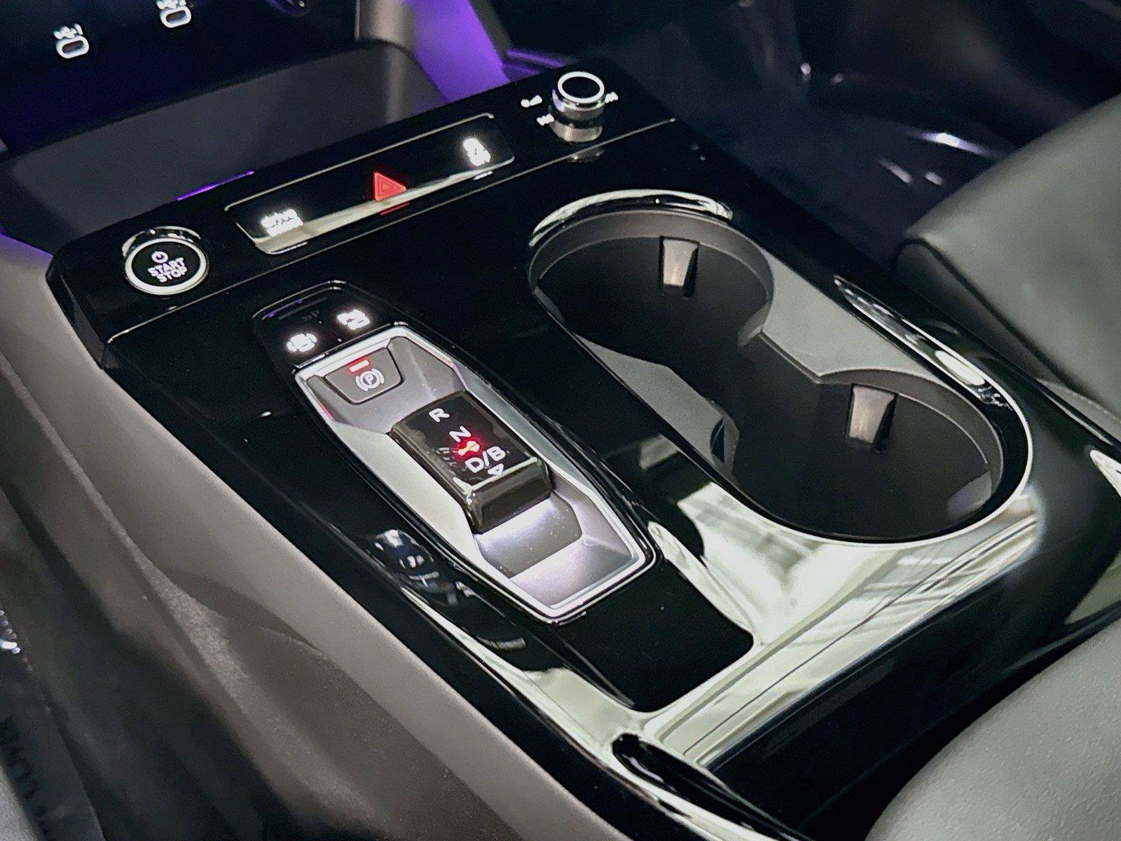 Certified 2025 Audi Q6 e-tron Premium Plus w/ Premium Plus RWD image 17