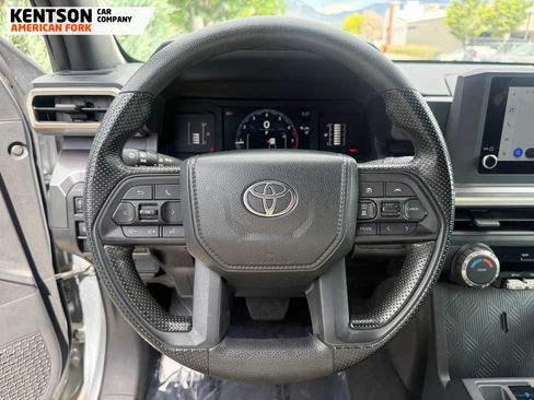 Used 2025 Toyota Tacoma SR5 AWD/4WD image 14