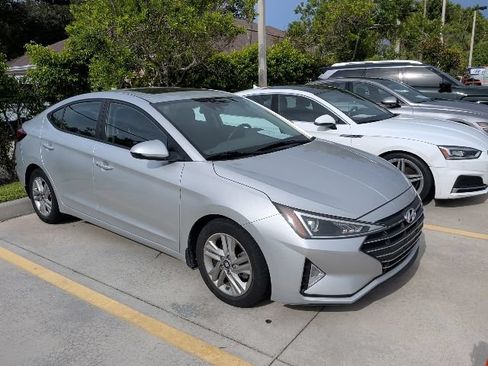 Used 2020 Hyundai Elantra Value Edition w/ Cargo Package (C1) FWD image 2