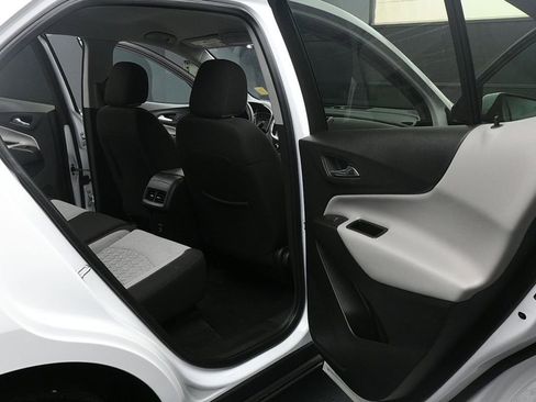 Used 2023 Chevrolet Equinox LT w/ Driver Convenience Package image 21