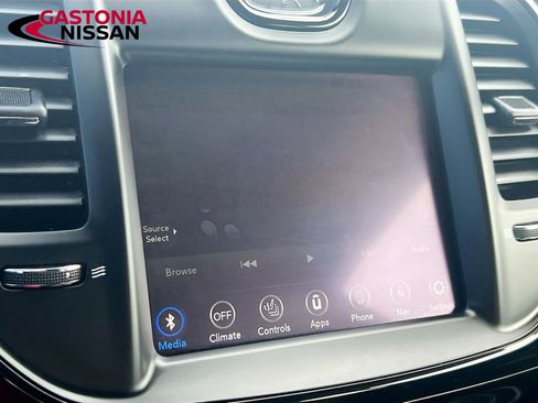 Used 2023 Chrysler 300 S image 19