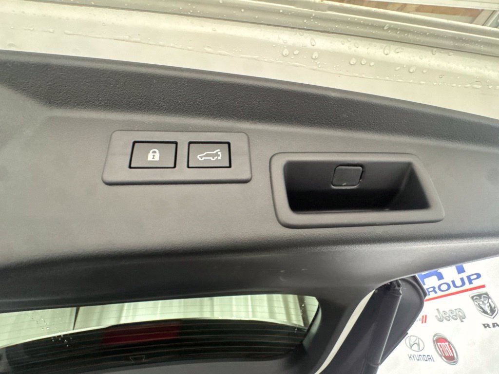 Used 2026 Subaru Outback Premium AWD/4WD image 11