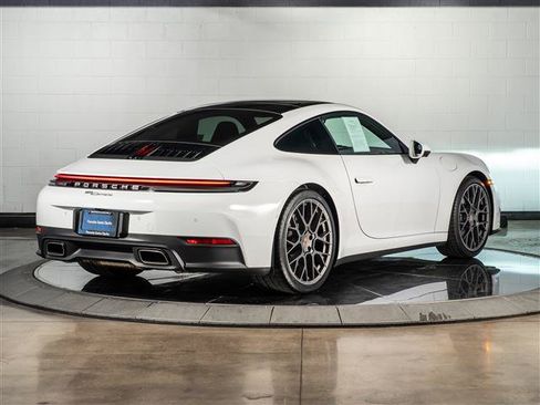 Certified 2025 Porsche 911 Carrera RWD image 9