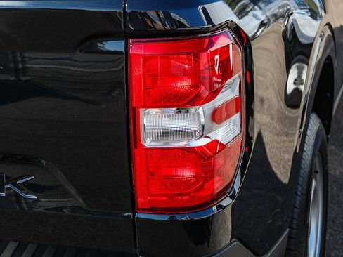 New 2025 Ford Maverick XL image 9