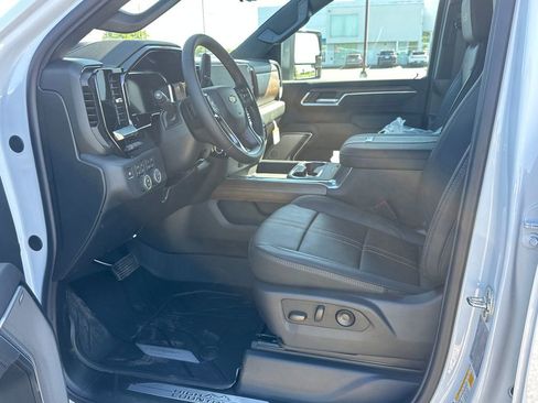 New 2026 Chevrolet Silverado 2500 High Country w/ High Country Premium Package AWD/4WD image 11