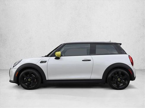 Used 2024 MINI Cooper SE w/ Signature Upholstery Package FWD image 8