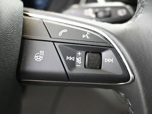 Used 2022 Audi Q5 2.0T Premium Plus AWD/4WD image 25