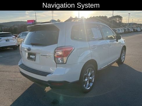 Used 2017 Subaru Forester 2.5i Touring image 3