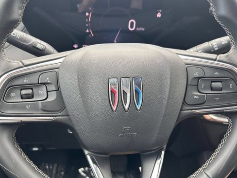 Used 2025 Buick Encore GX Preferred AWD/4WD image 26