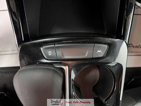 Used 2025 Chevrolet Trax LT image 46