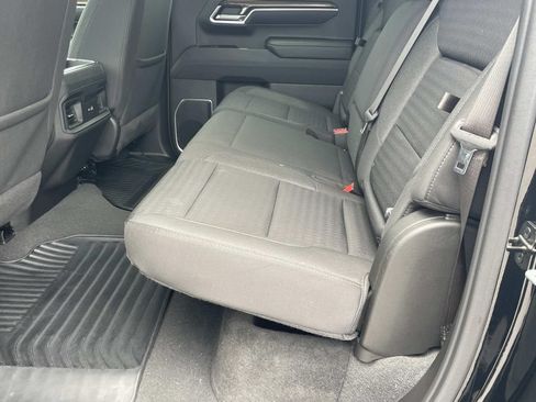 Used 2022 Chevrolet Silverado 1500 LT RWD image 12