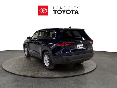 New 2026 Toyota Grand Highlander XLE FWD image 4