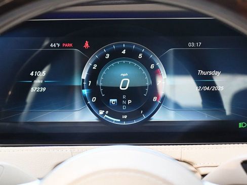 Used 2018 Mercedes-Benz S 560 4MATIC Sedan image 29