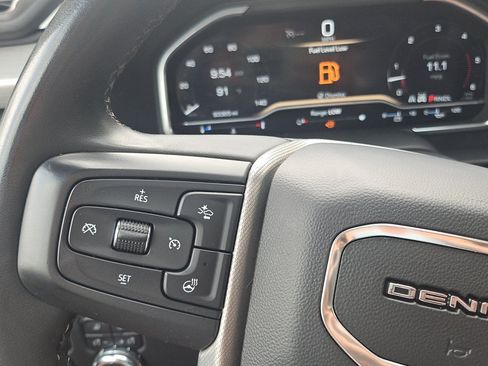 Used 2024 GMC Sierra 2500 Denali w/ Denali Reserve Package AWD/4WD image 18