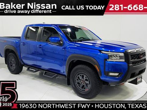Used 2025 Nissan Frontier PRO-4X AWD/4WD image 1