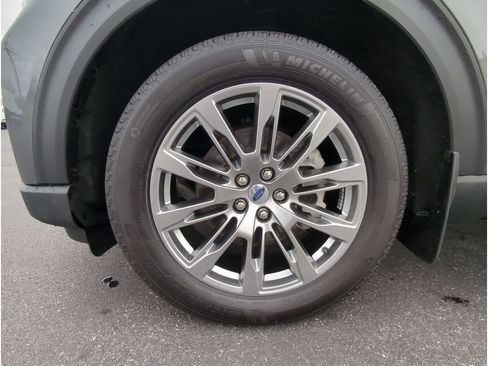 Used 2025 Ford Explorer Active w/ Active Comfort Package image 10