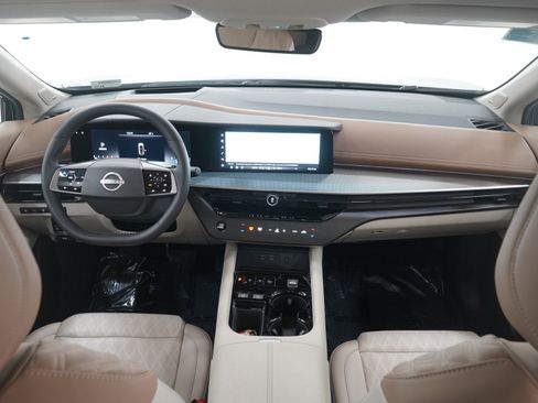 Used 2025 Nissan Murano Platinum w/ Cargo Package image 13