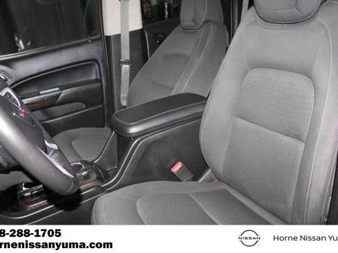 Used 2019 GMC Canyon SLE image 4