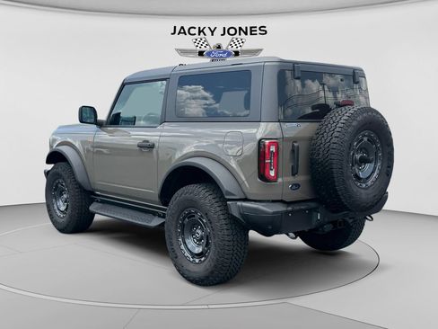 Used 2025 Ford Bronco Badlands w/ Sasquatch Package AWD/4WD image 3
