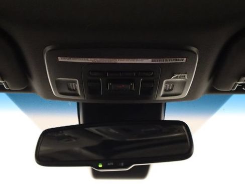 Used 2021 Toyota Avalon XLE w/ Moonroof Package FWD image 23