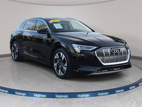 Used 2022 Audi e-tron Premium image 1
