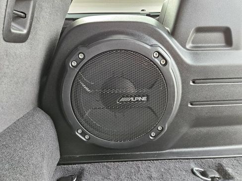 Used 2023 Jeep Wrangler Unlimited Sahara w/ Cold Weather Group AWD/4WD image 14