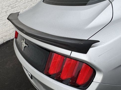 Used 2016 Ford Mustang V6 image 26