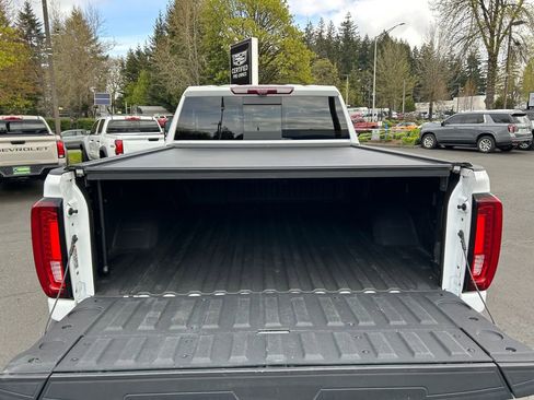 Used 2022 GMC Sierra 2500 AT4 w/ AT4 Premium Plus Package AWD/4WD image 23
