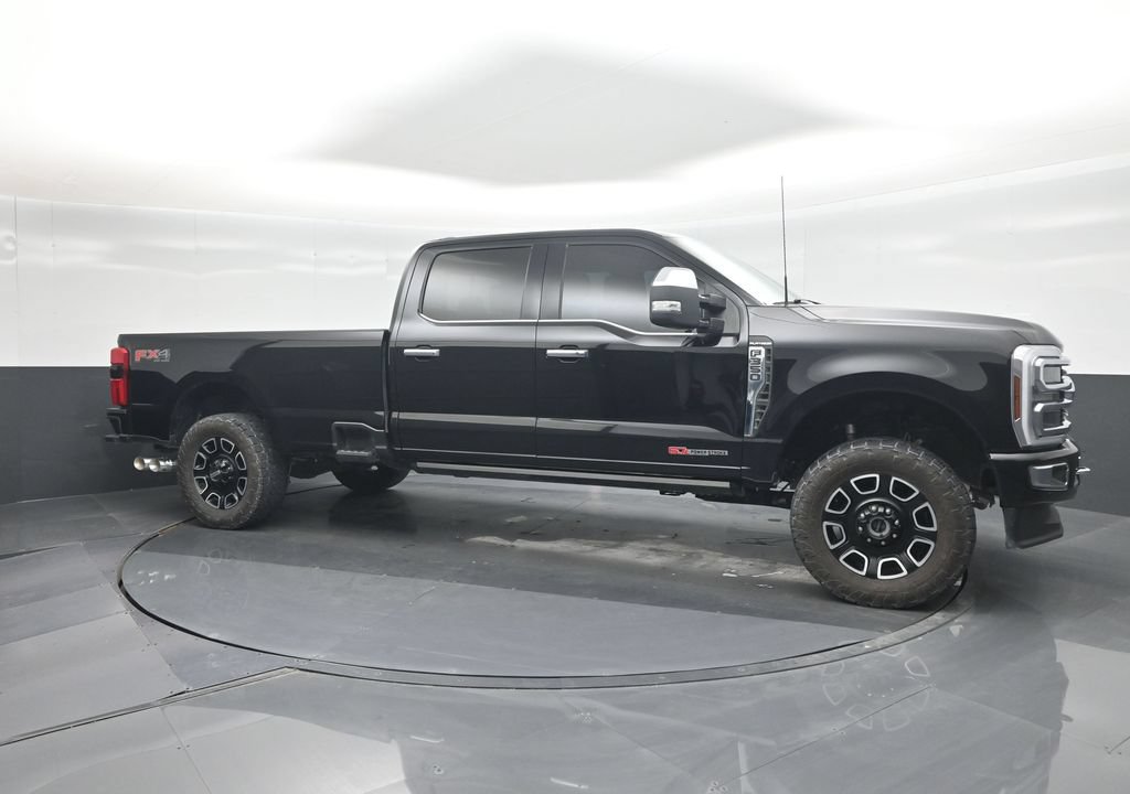 Used 2024 Ford F350 Platinum w/ FX4 Off-Road Package AWD/4WD image 11