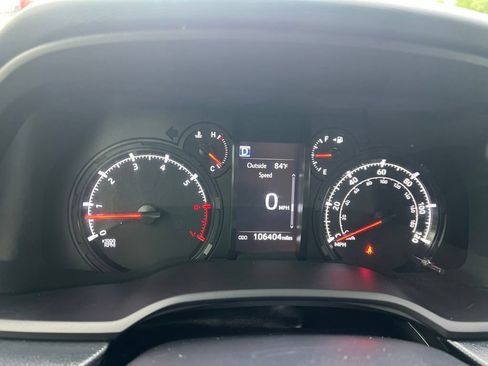 Used 2022 Toyota 4Runner SR5 RWD image 37
