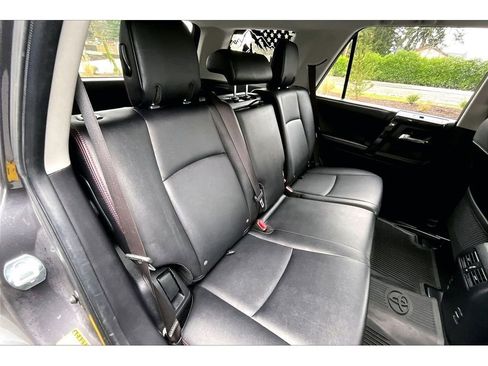 Used 2019 Toyota 4Runner TRD Off-Road Premium image 27